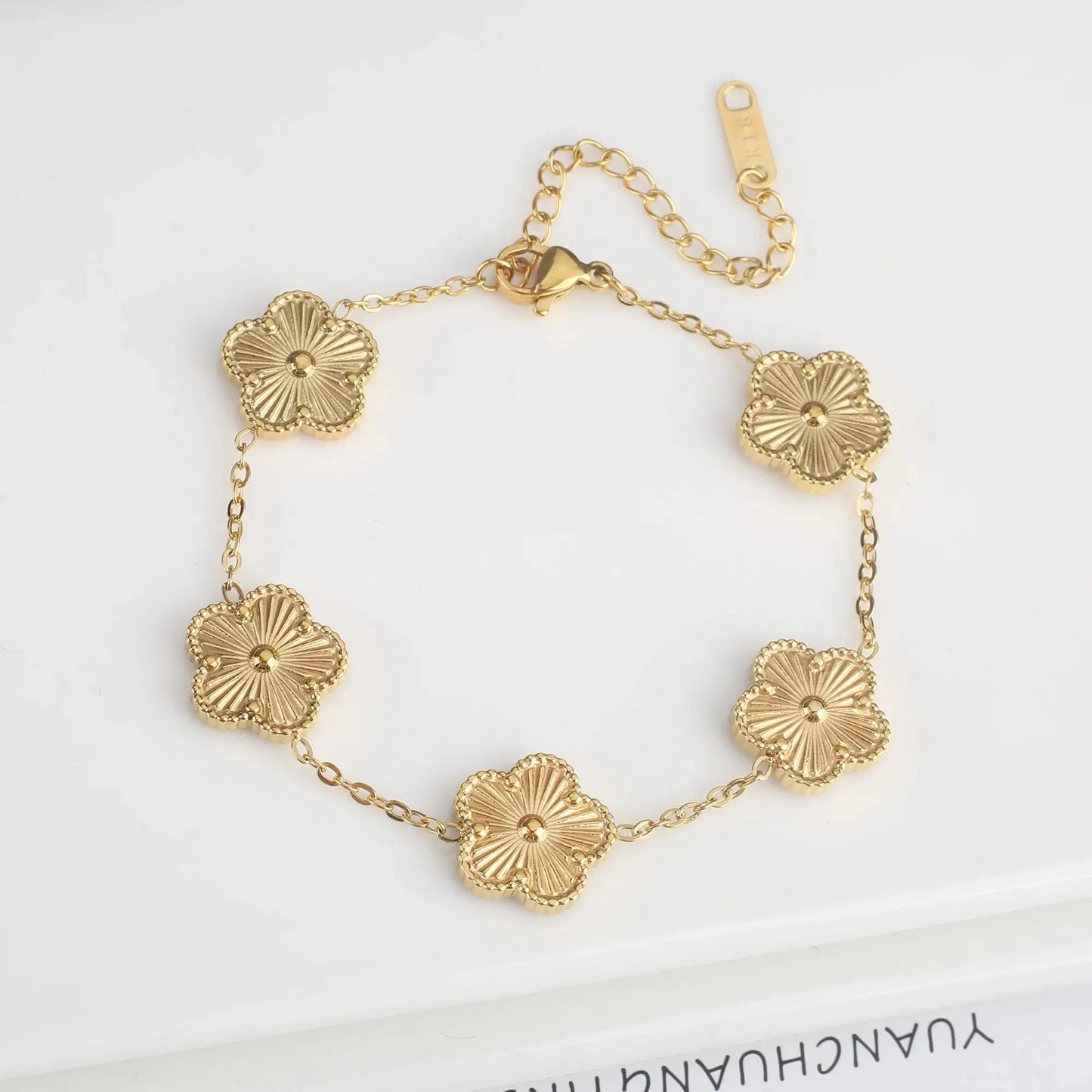 Lustrevia Shell Five-Leaf Clover Stainless Steel Bracelet