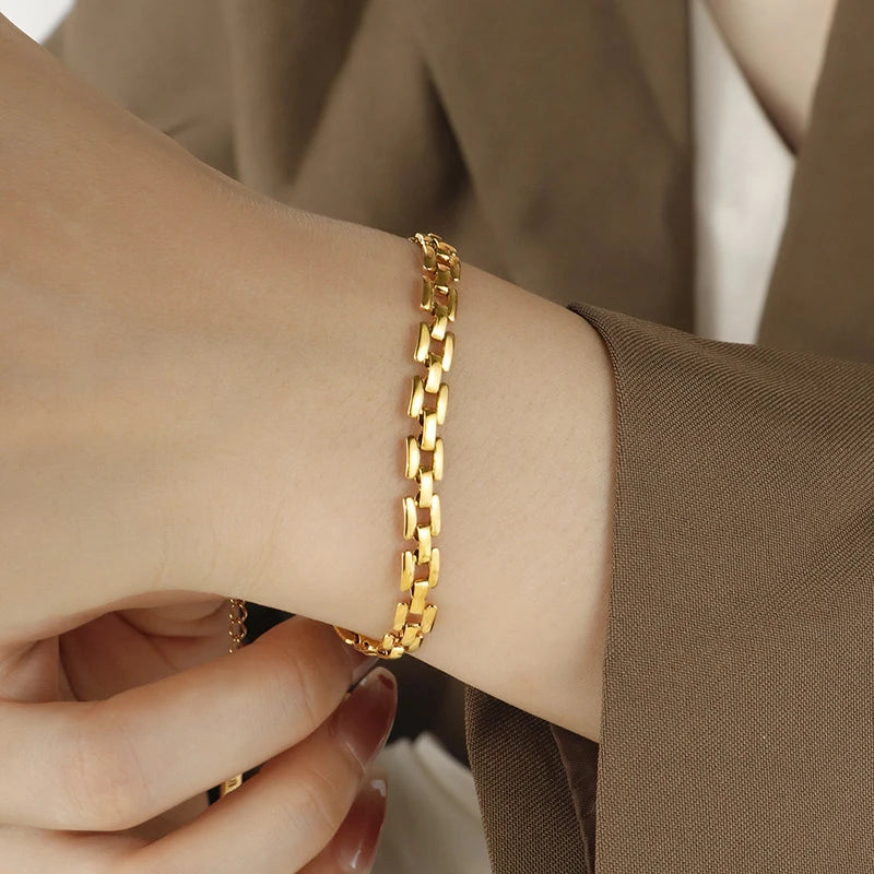 Lustrevia Stainless Steel Chain Bracelet Waterproof