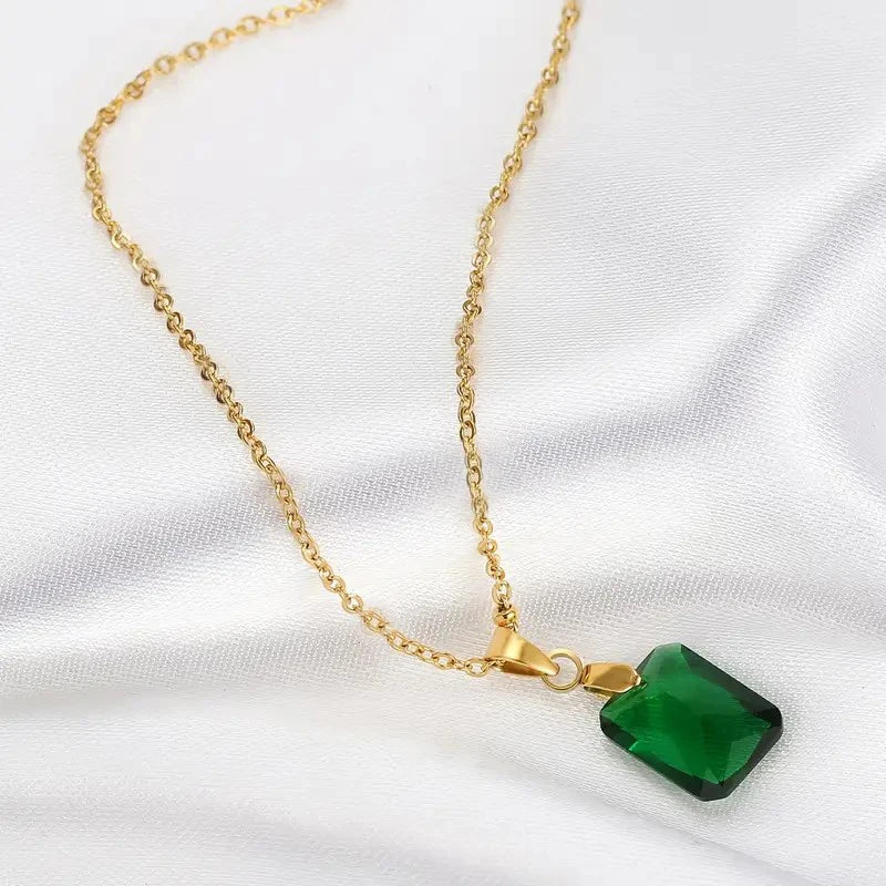 Lustrevia Huitan Square Green Cubic Zirconia Pendant Necklace